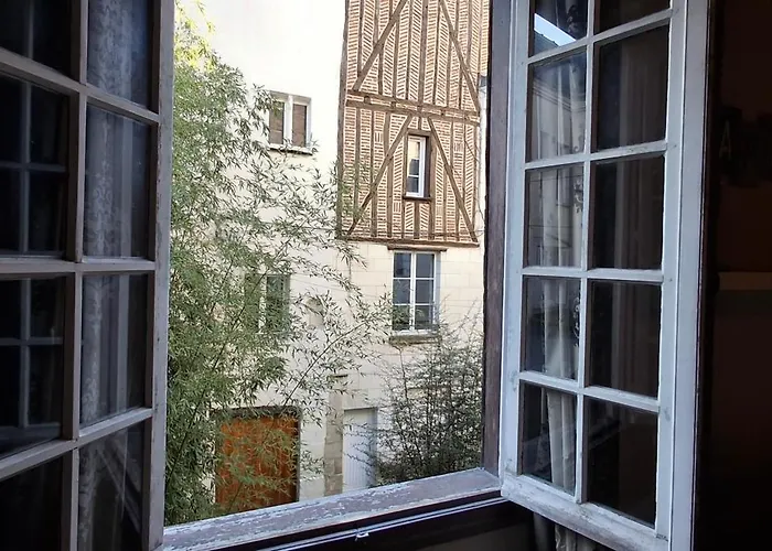 Typique Au Coeur Du Vieux Apartament